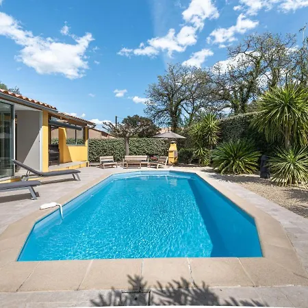 בית נופש Le Clos Du Murier By Interhome *