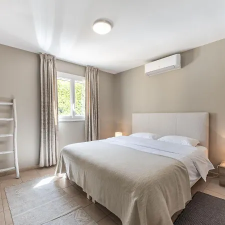 Nyaraló Le Clos Du Murier By Interhome *