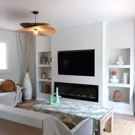 בית נופש Le Clos Du Murier By Interhome *