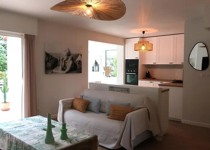 Le Clos Du Murier By Interhome